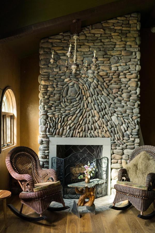 Ancient Lore Village Knoxville Extérieur photo