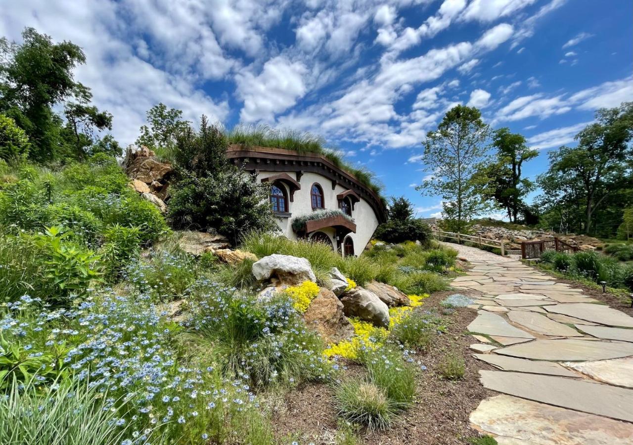 Ancient Lore Village Knoxville Extérieur photo