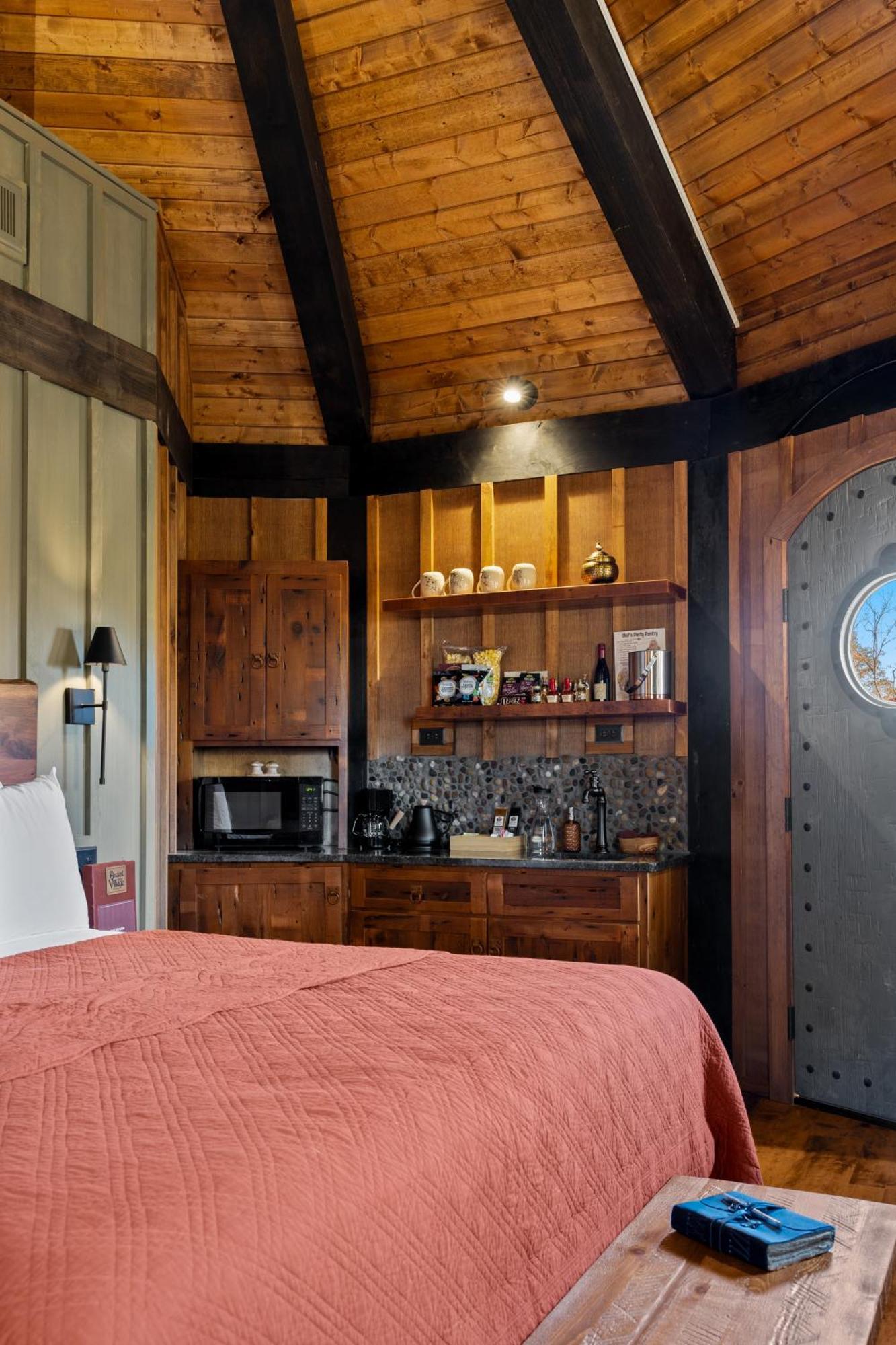Ancient Lore Village Knoxville Extérieur photo